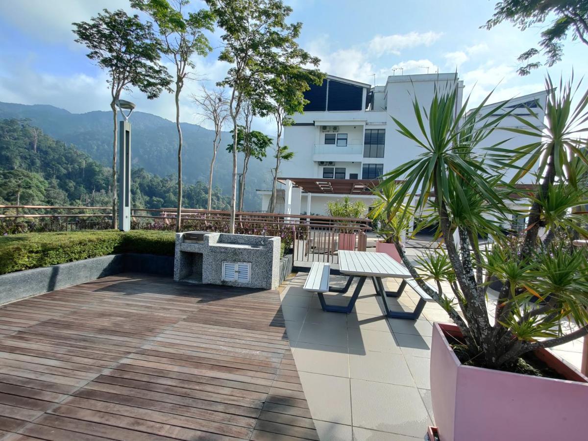 Friends & Family Apartment At Midhill Genting 8Pax Free Wifi Genting Highlands Exteriör bild